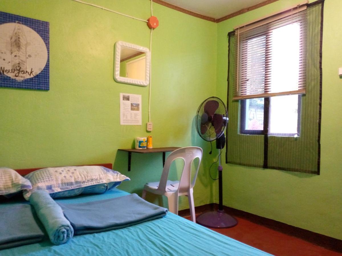Junjals Backpackers Chalet Bohol Ngoại thất bức ảnh